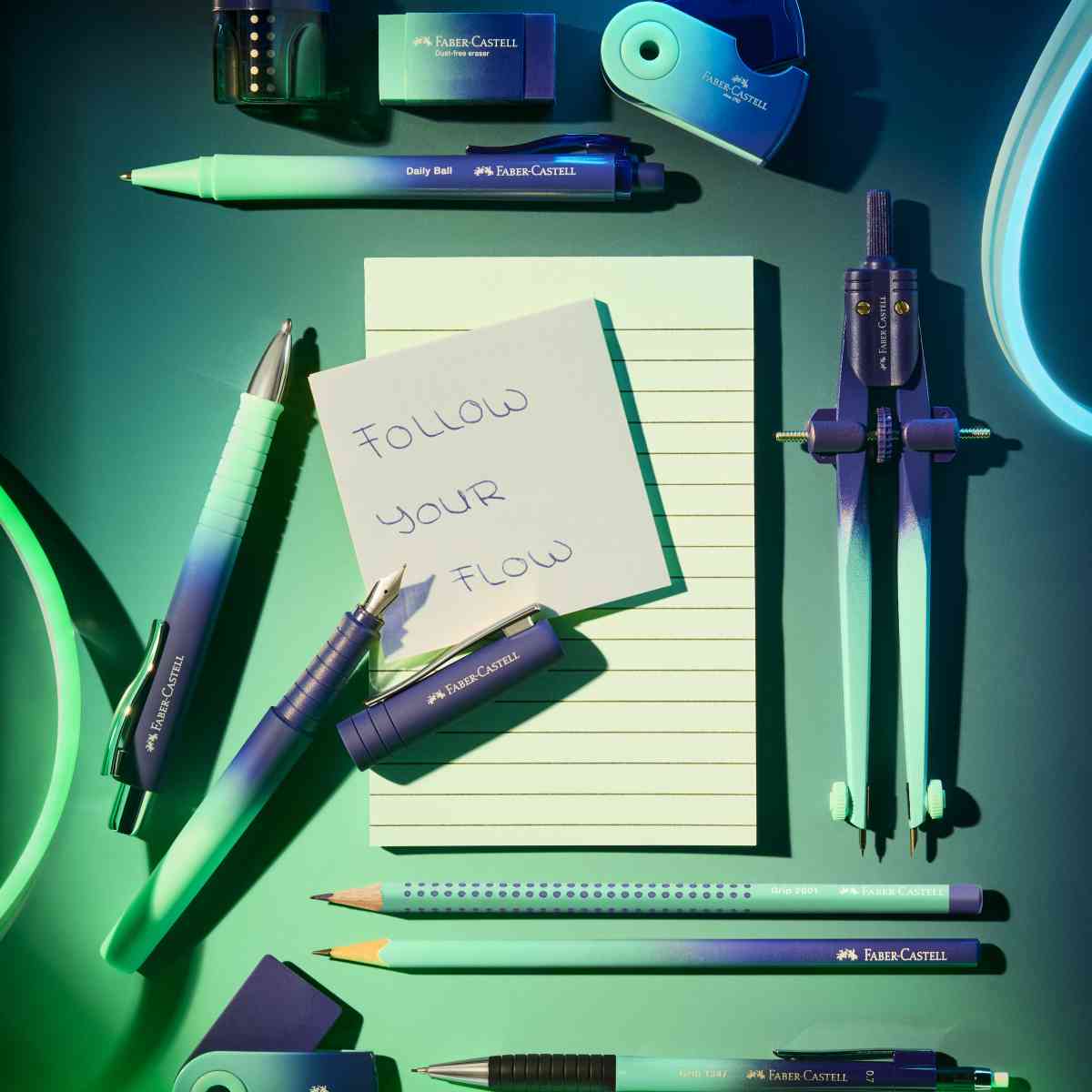 FABER CASTELL Druckbleistift GRIP 1347 0,7mm Buzzing Blue