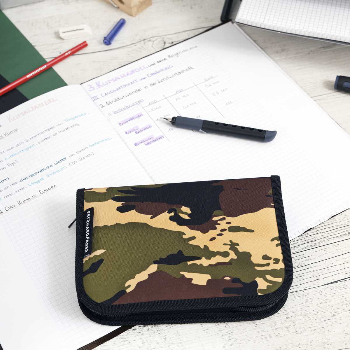 EBERHRAD FABER Schüleretui Camouflage grün 32-teilig