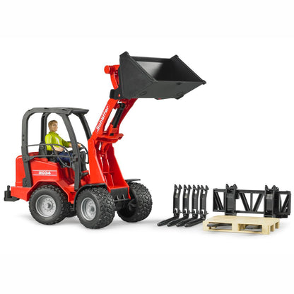 BRUDER 02191 Schäffer Hoflader 2034 mit Figur und Zubehör