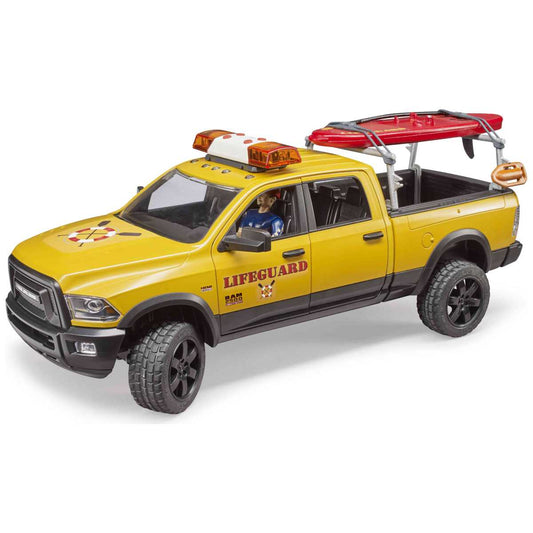 BRUDER 02506 RAM 2500 Power Wagon Life Guard mit Figur, 
Stand Up Paddle und Light & Sound Modul
