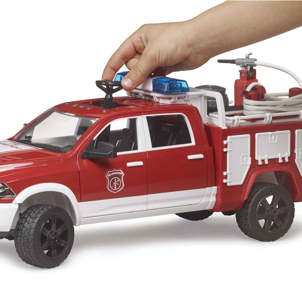 BRUDER 02544 RAM 2500 Feuerwehreinsatzwagen mit Light + Sound Modul