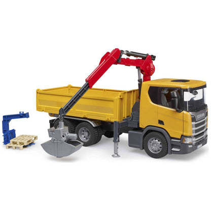 BRUDER 03551 Scania Super 560R Baustellen-LKW mit Kran und 2 Paletten