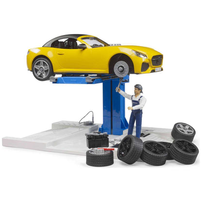 BRUDER 62112 bworld PKW Service Center and BRUDER Roadster 
