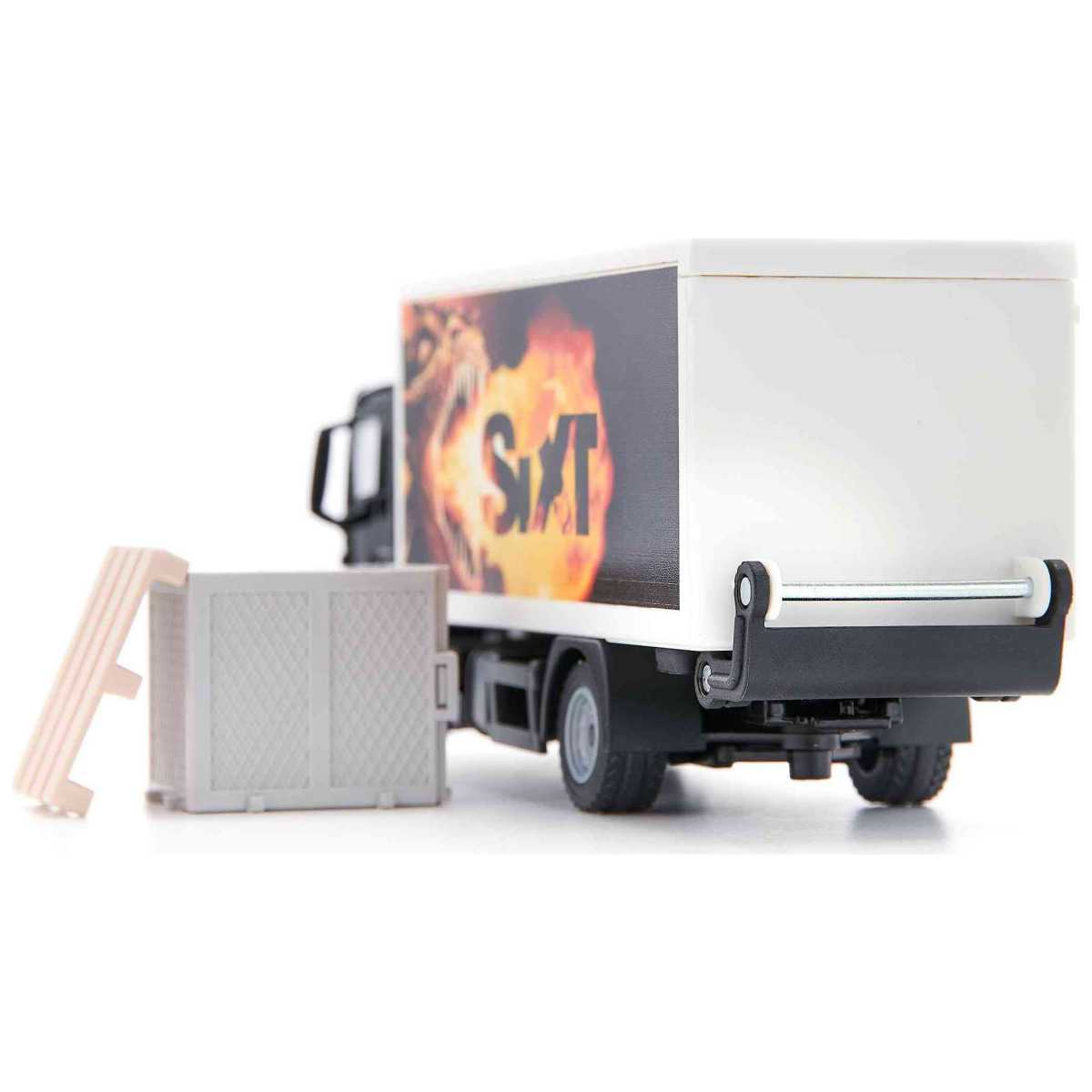 SIKU 1997 MAN LKW mit Kofferaufbau und Ladebordwand 1:50