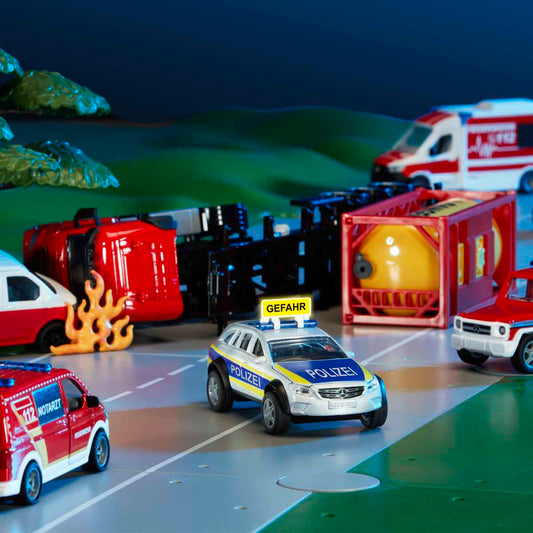 SIKU 2302 Mercedes-Benz E-Klasse All Terrain 4x4 Polizei 1:50