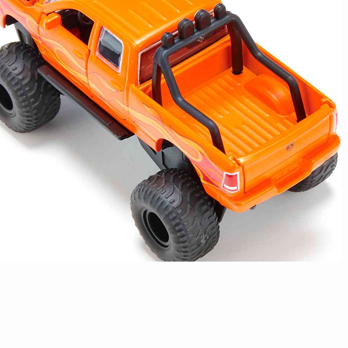 SIKU 2358 Dodge RAM 1500 mit Ballonreifen 1:50