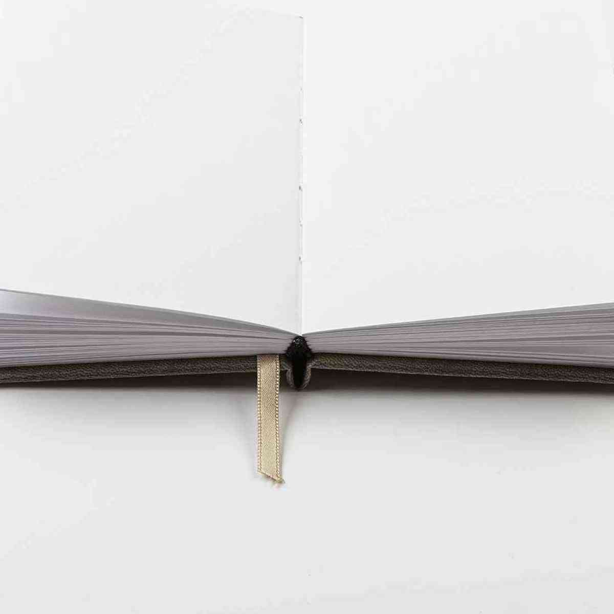 DARWI Skizzenbuch mit Gummizug A6 80 Blatt 140g braun