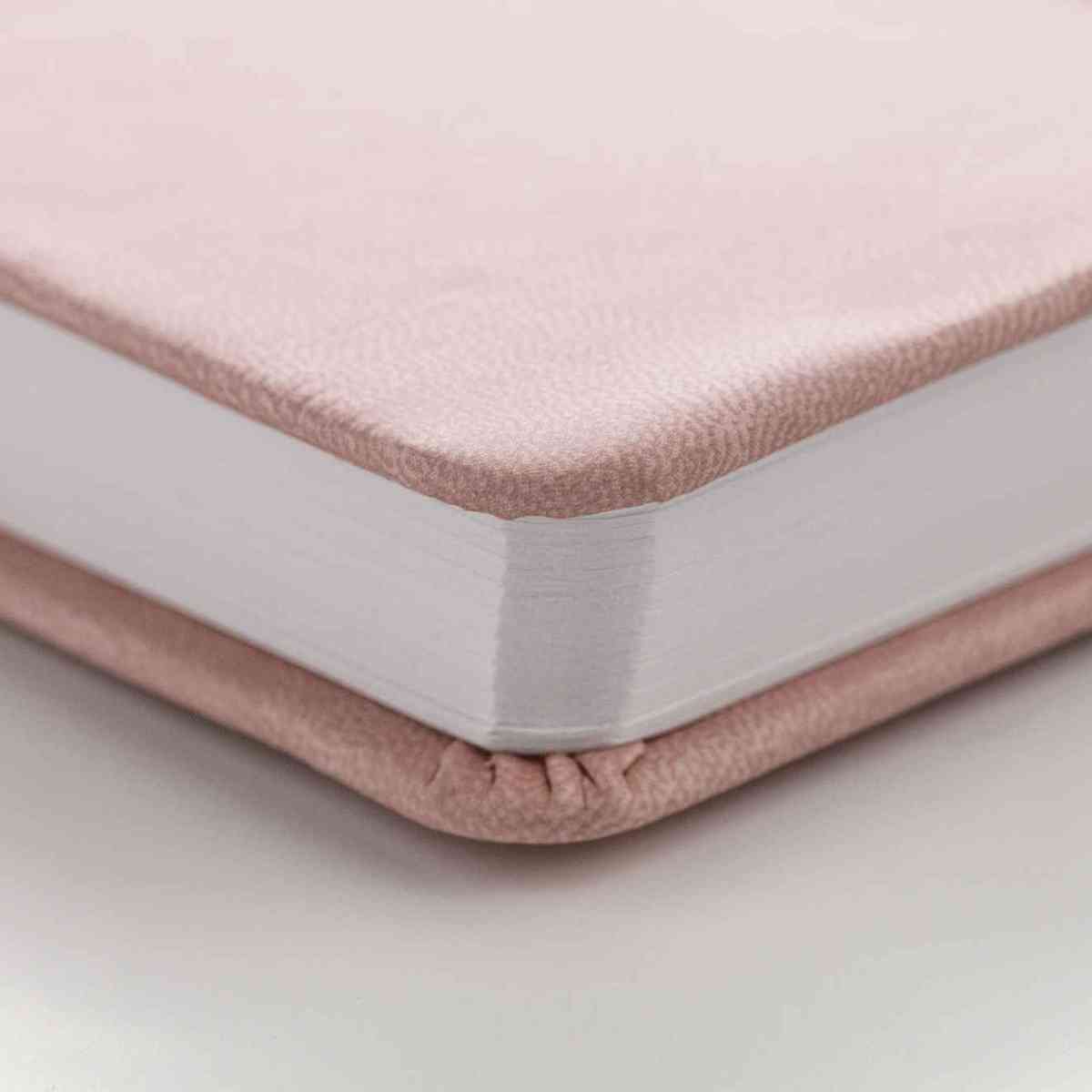 DARWI Skizzenbuch mit Gummizug A6 80 Blatt 140g hellrosa