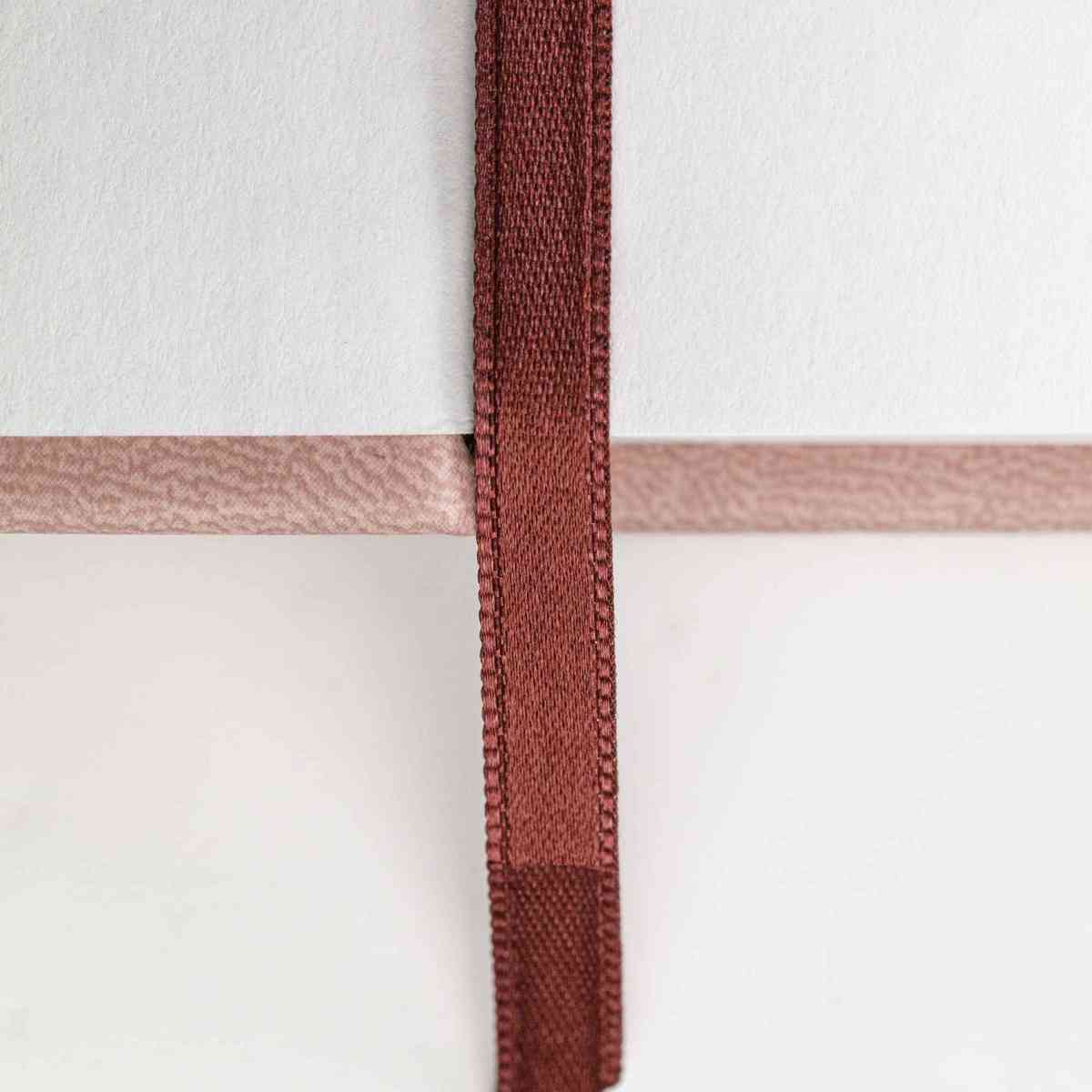 DARWI Skizzenbuch mit Gummizug 14x21cm 80 Blatt 140g hellrosa