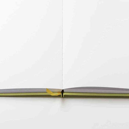 DARWI Skizzenbuch mit Gummizug A4 80 Blatt 140g hellgelb